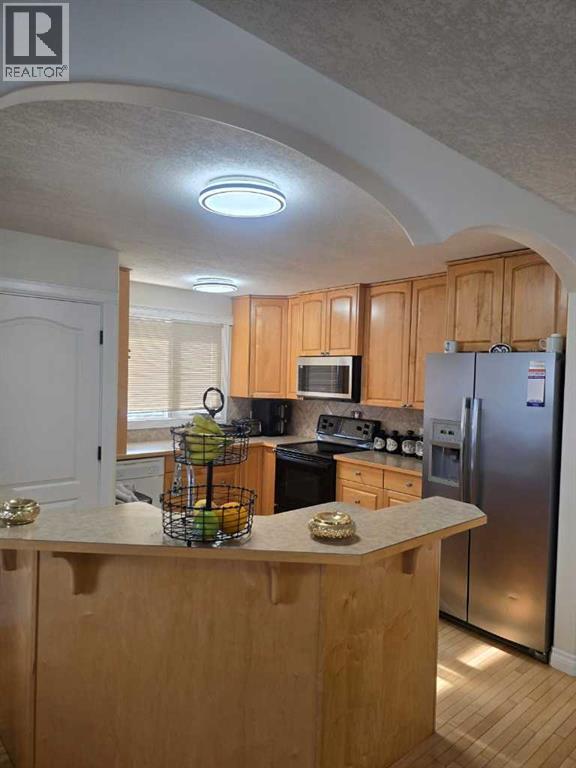 3503 48 Street NE - 10