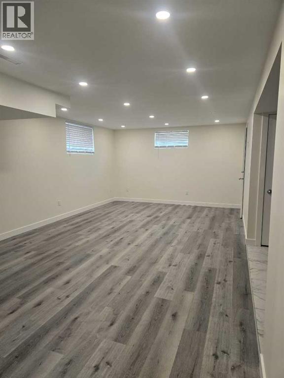 3503 48 Street NE - 19