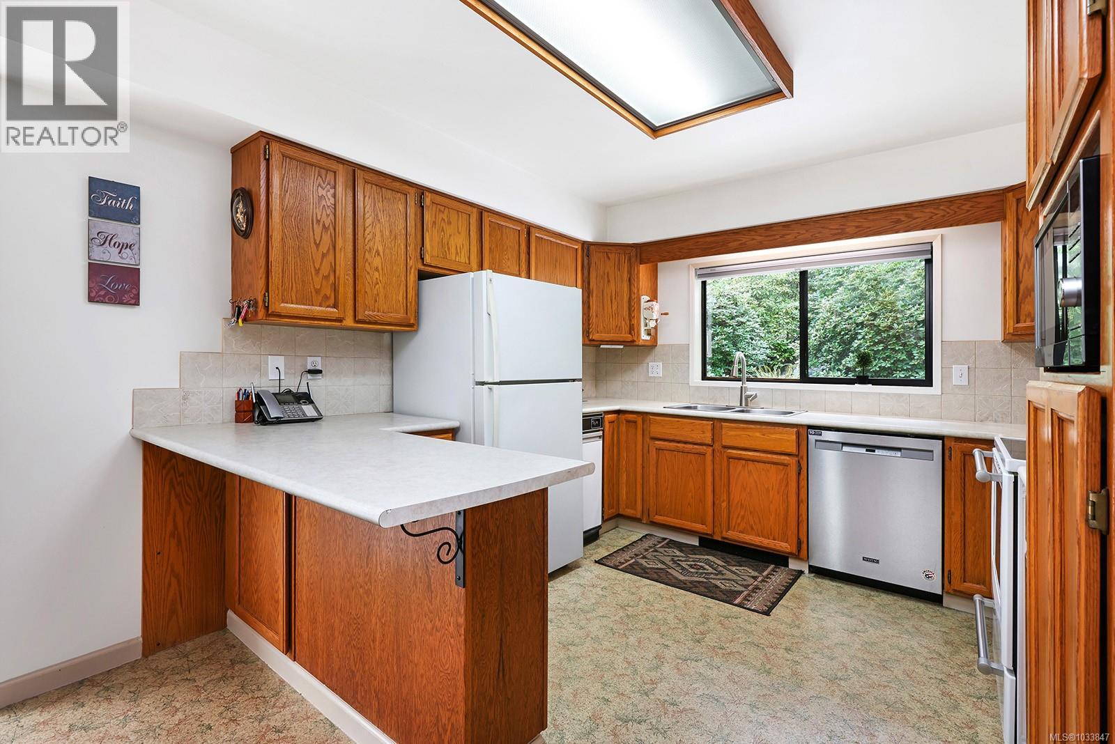 970 McLean Rd - 17