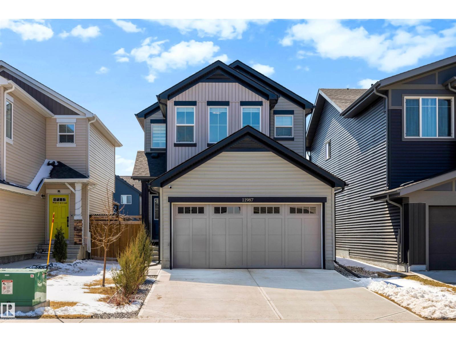 11987 34 AV SW, Edmonton
