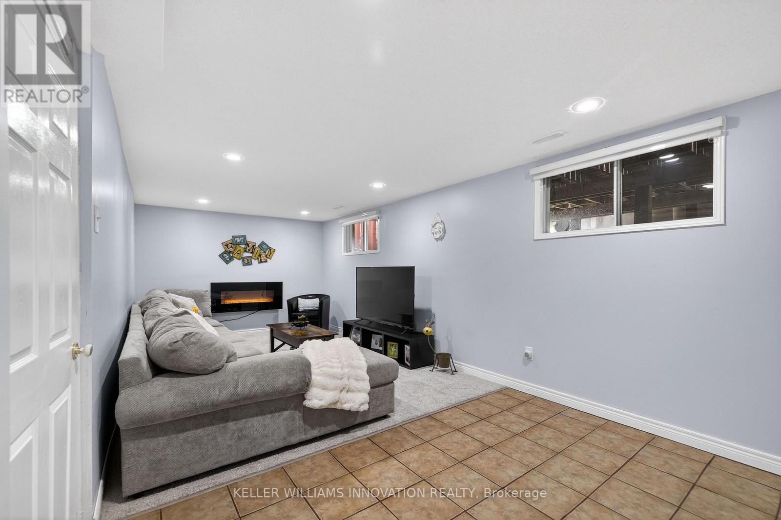 73 AVONDALE STREET - 23