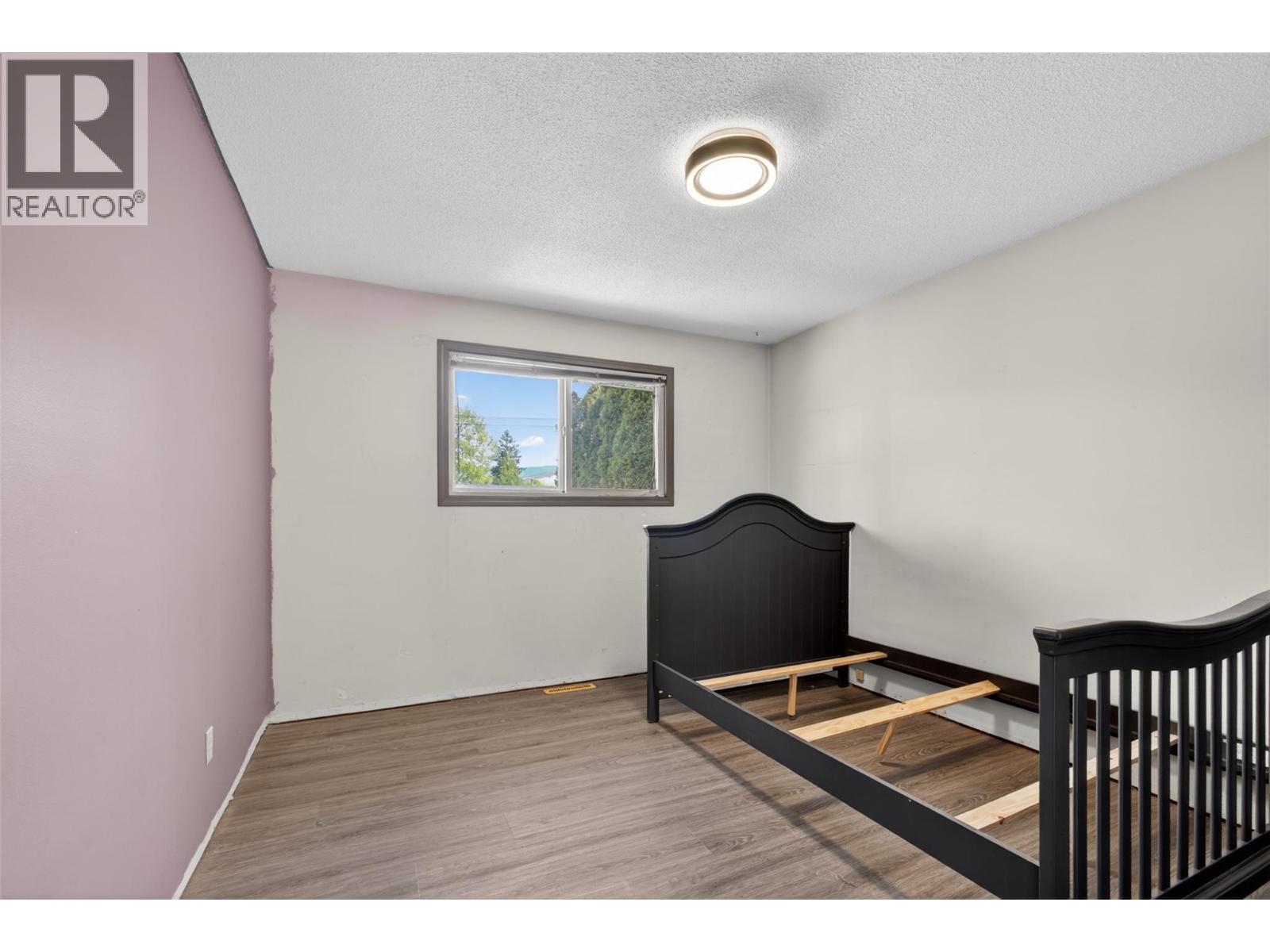 2647 Springfield Road, Kelowna