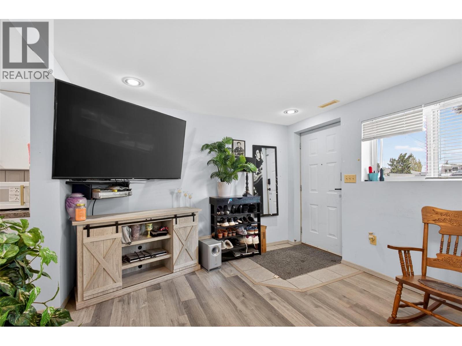 2647 Springfield Road, Kelowna