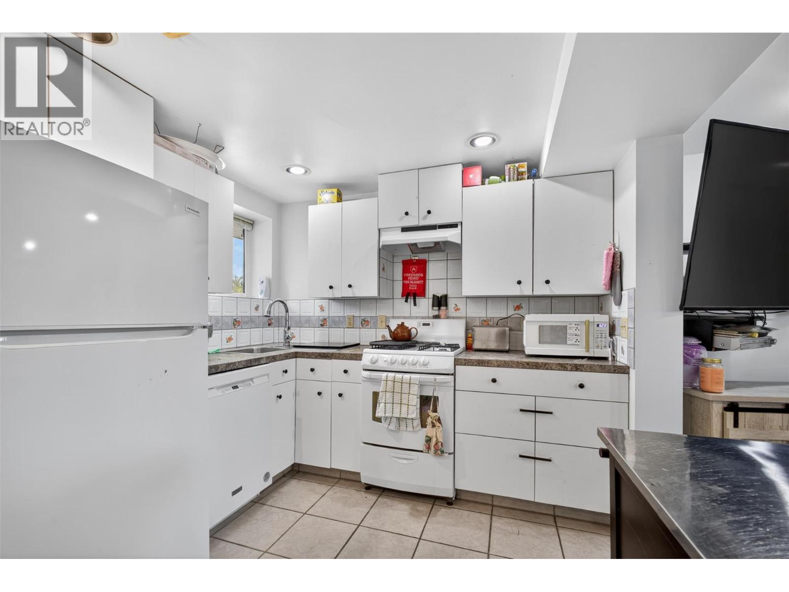 2647 Springfield Road, Kelowna