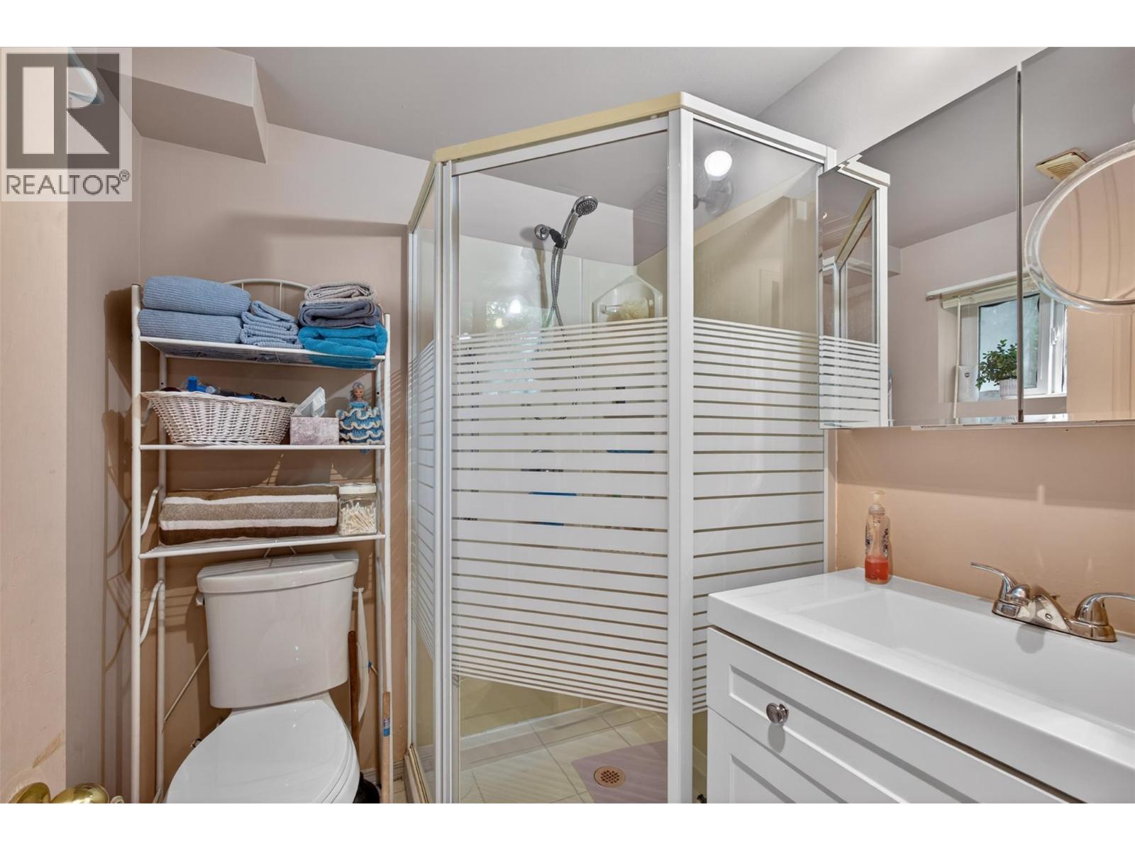 2647 Springfield Road, Kelowna