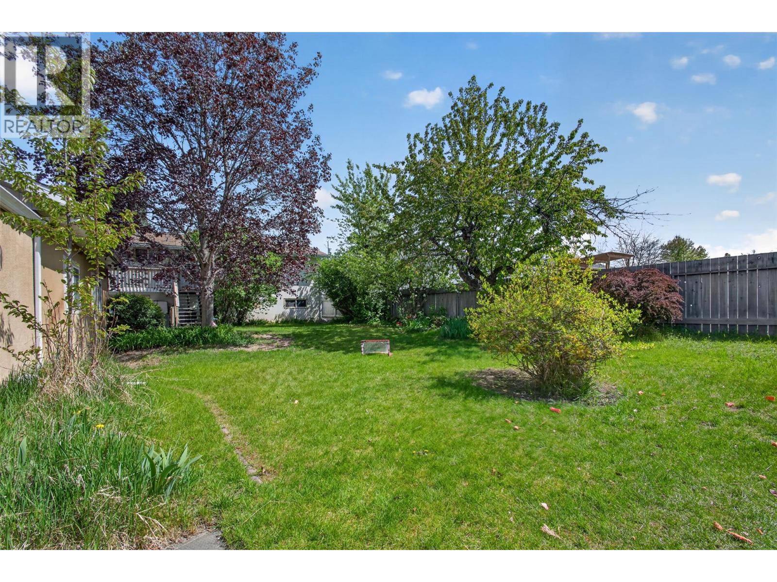 2647 Springfield Road, Kelowna