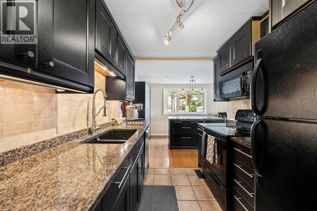 828 West Chestermere - 16