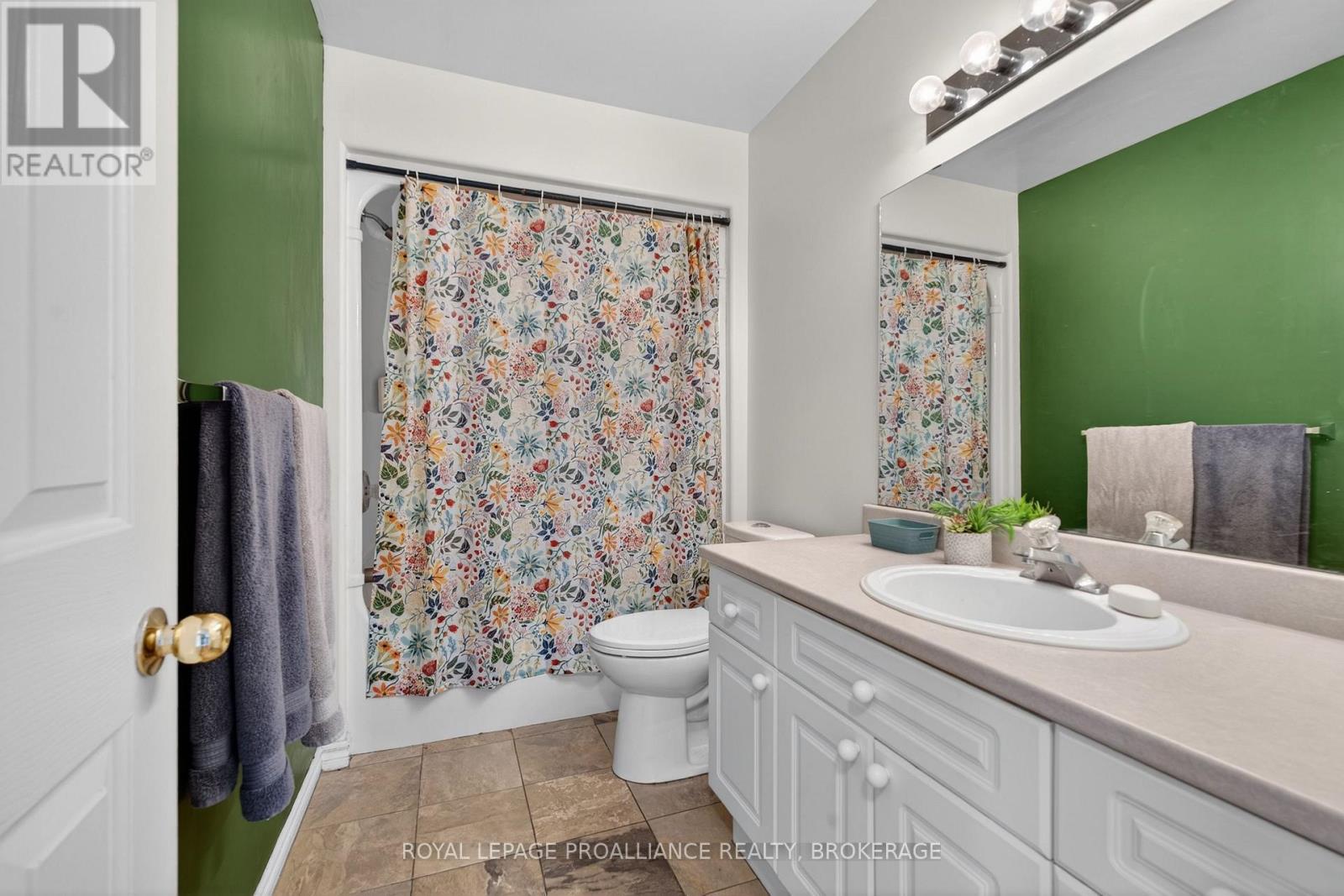 45 BISCAYNE STREET - 26