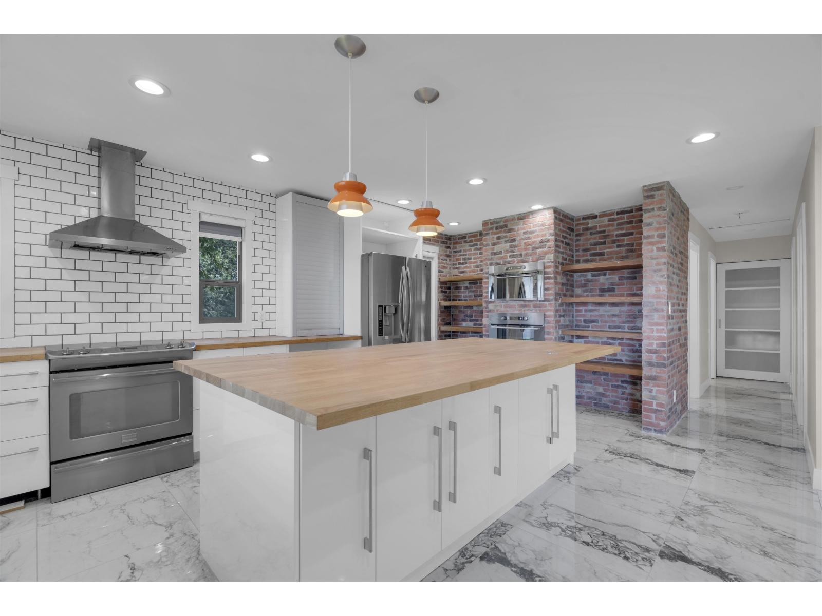 36566 SUMAS MOUNTAIN ROAD, Abbotsford