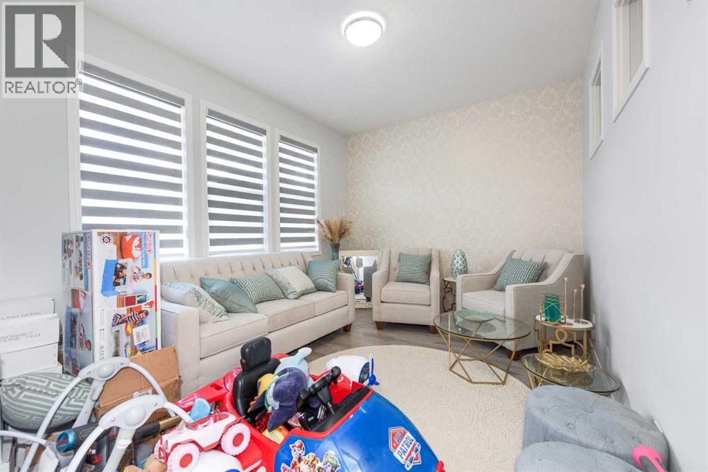 31 Cornerbrook Avenue NE - 13