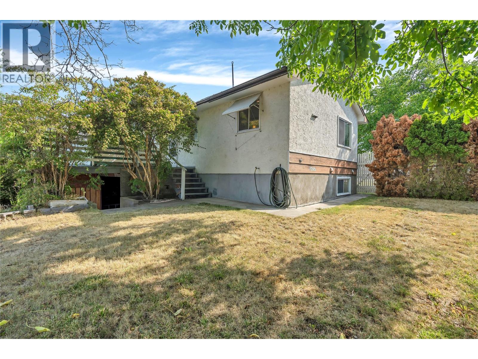 1049 Government Street - 19