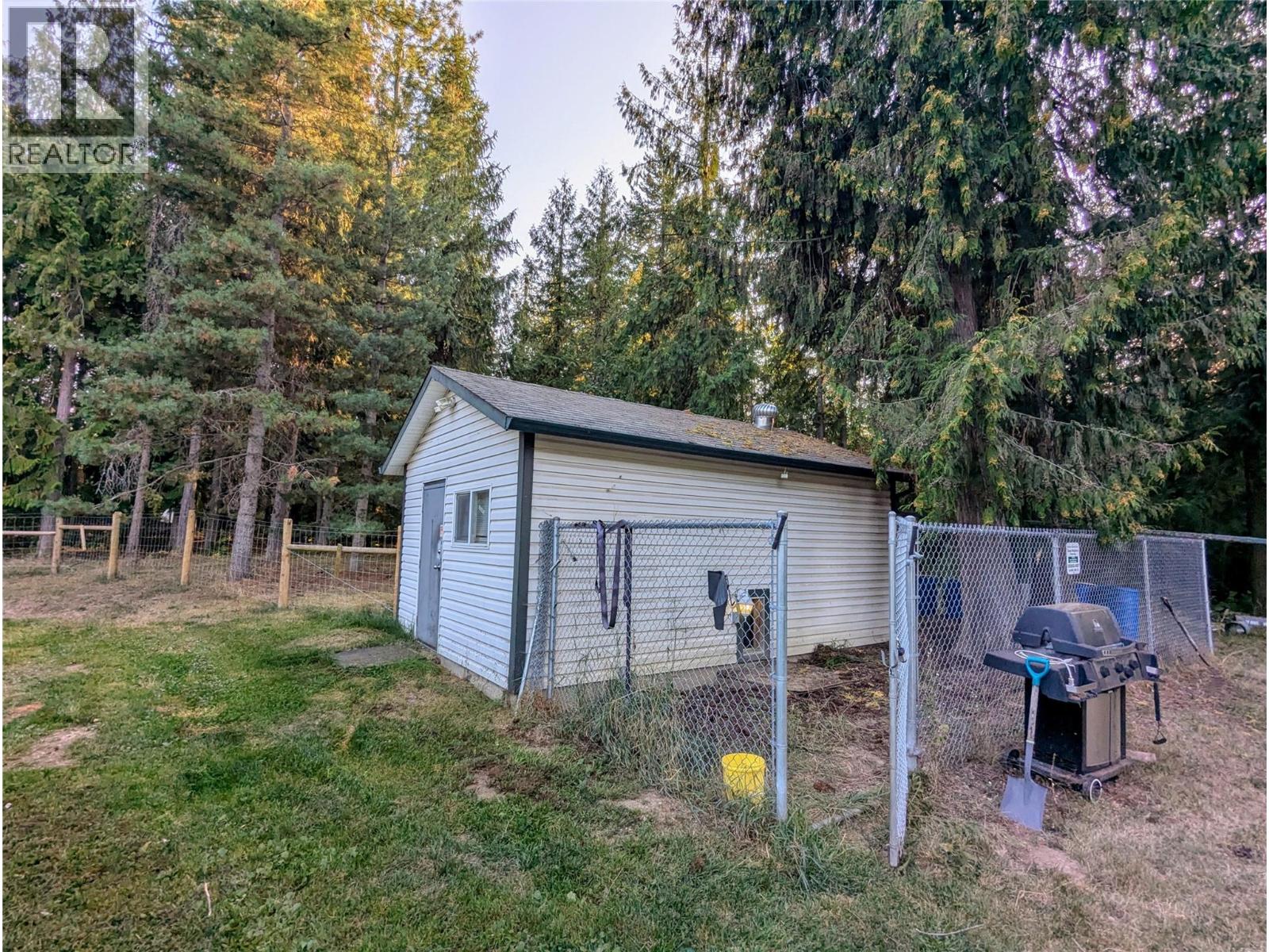  5060 Tatlow Road, Salmon Arm