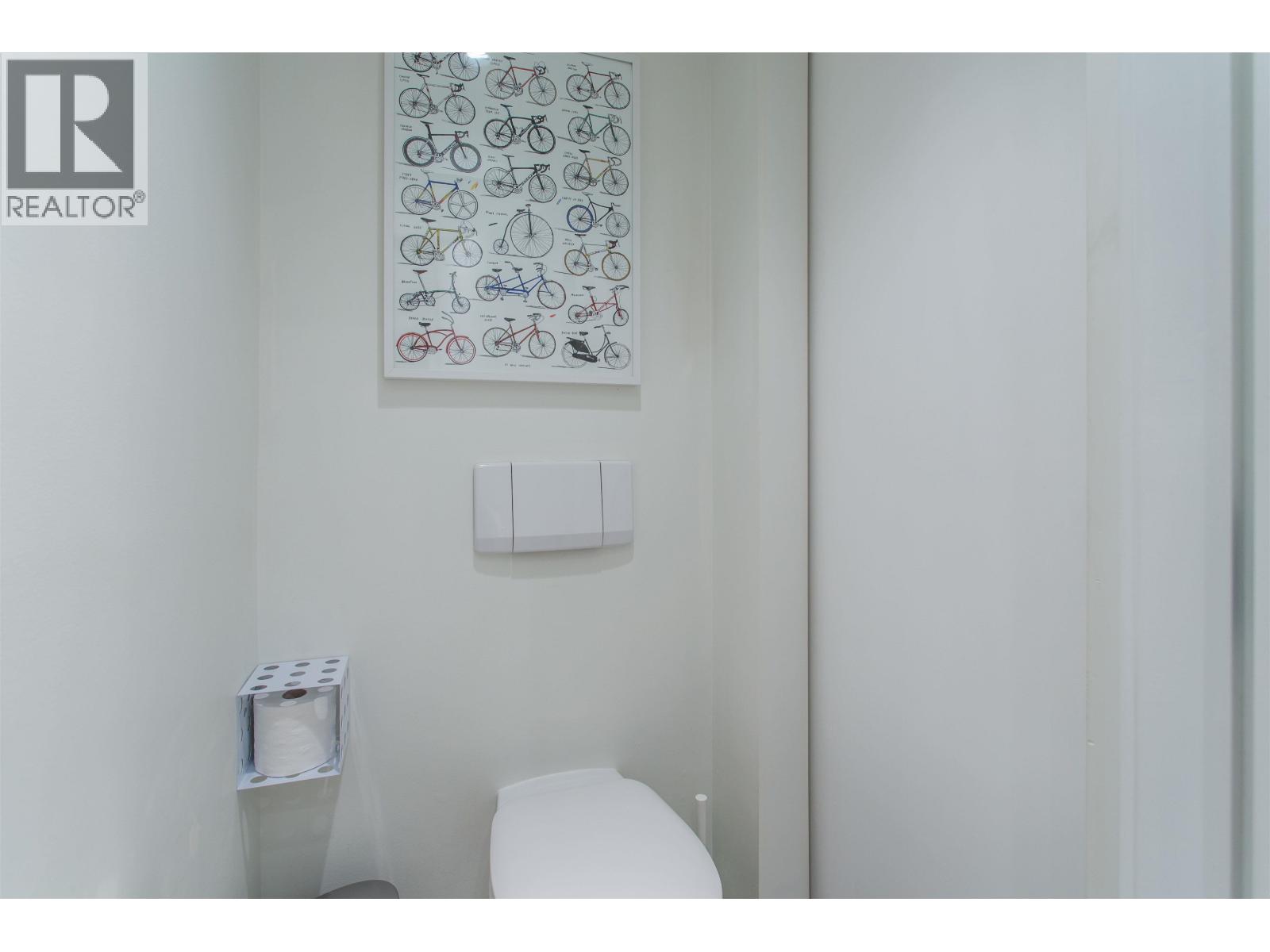 2 Bed, 2 Bath House for Sale in Vancouver – 303 55 E CORDOVA STREET, Vancouver - Image 7