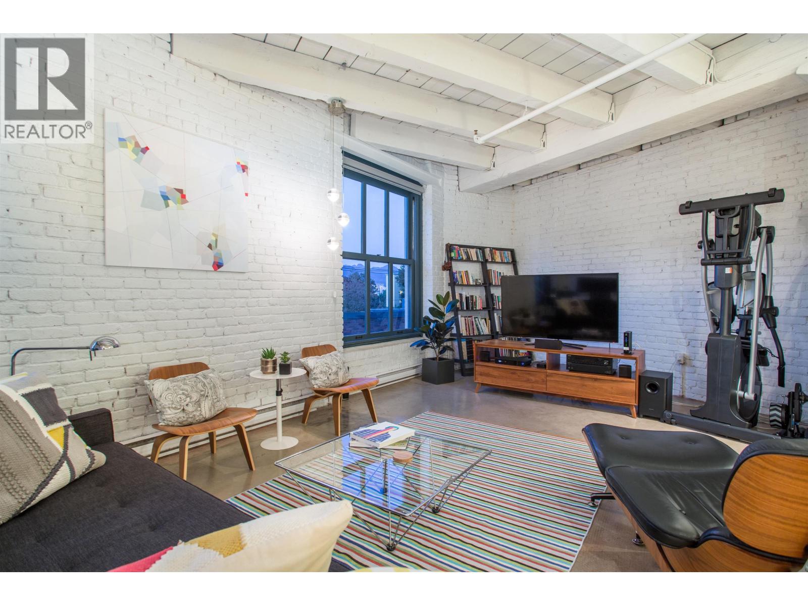 2 Bed, 2 Bath House for Sale in Vancouver – 303 55 E CORDOVA STREET, Vancouver - Image 15