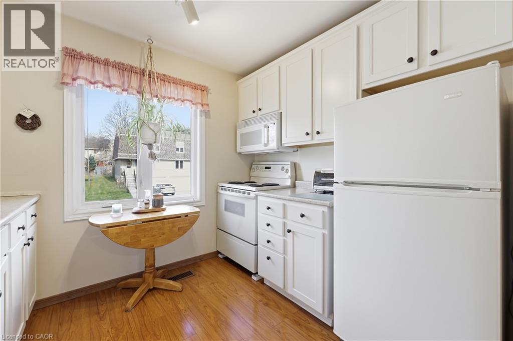 299 LIMERIDGE Ridge W Unit# 21, Hamilton, Ontario, L9C2V4 — Photo 13