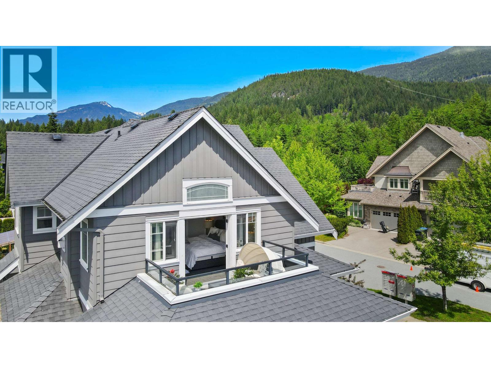 2995 STRANGWAY PLACE, Squamish