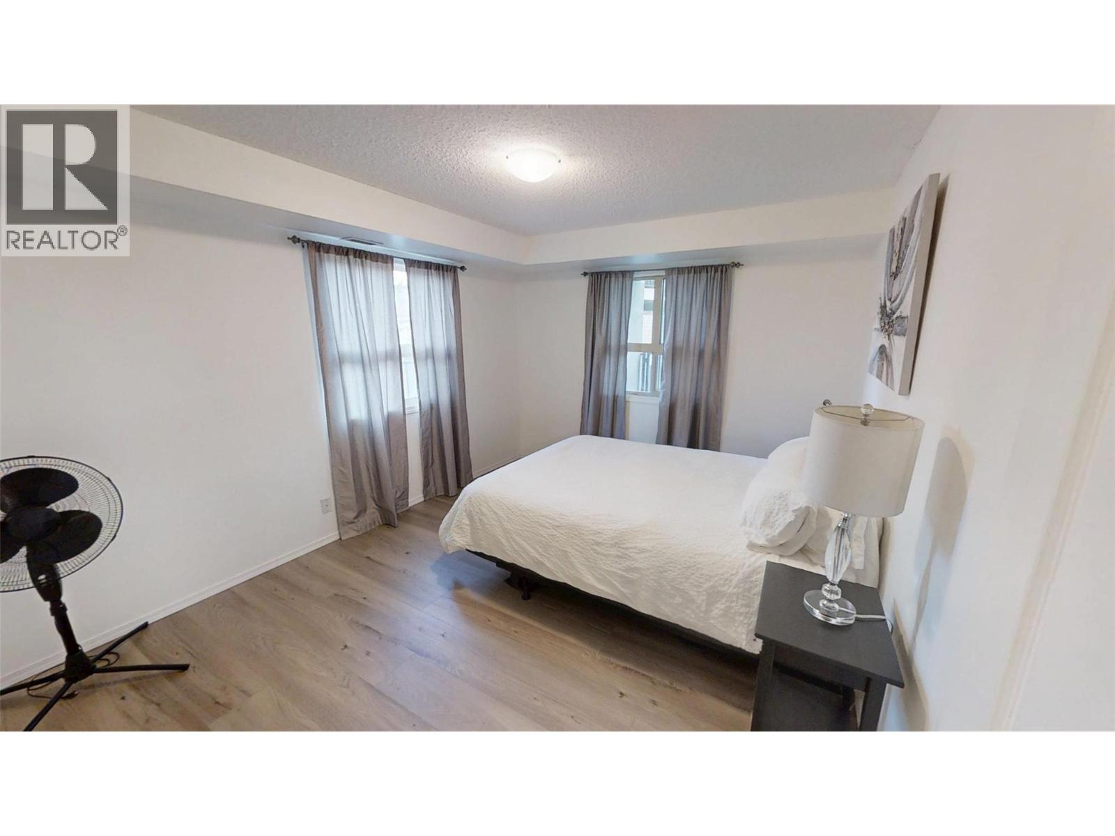 #3117 205 THIRD Avenue - 22