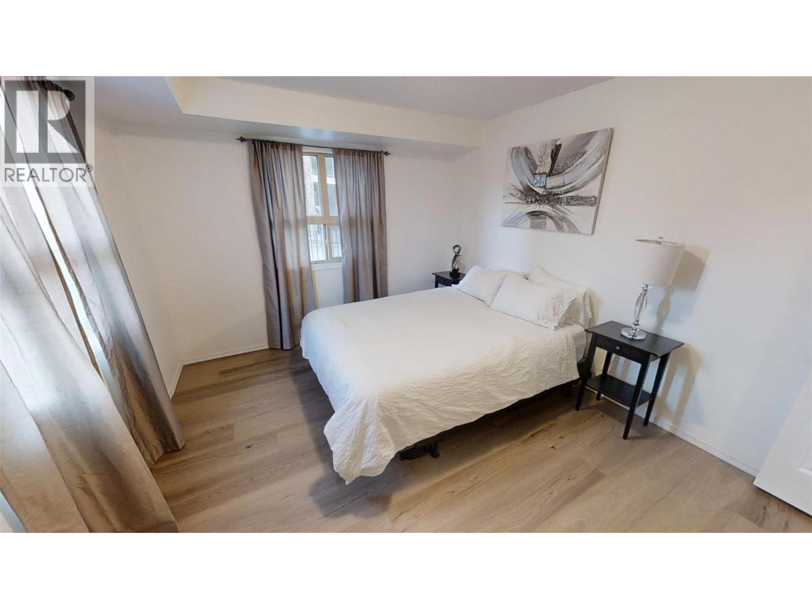 #3117 205 THIRD Avenue - 23