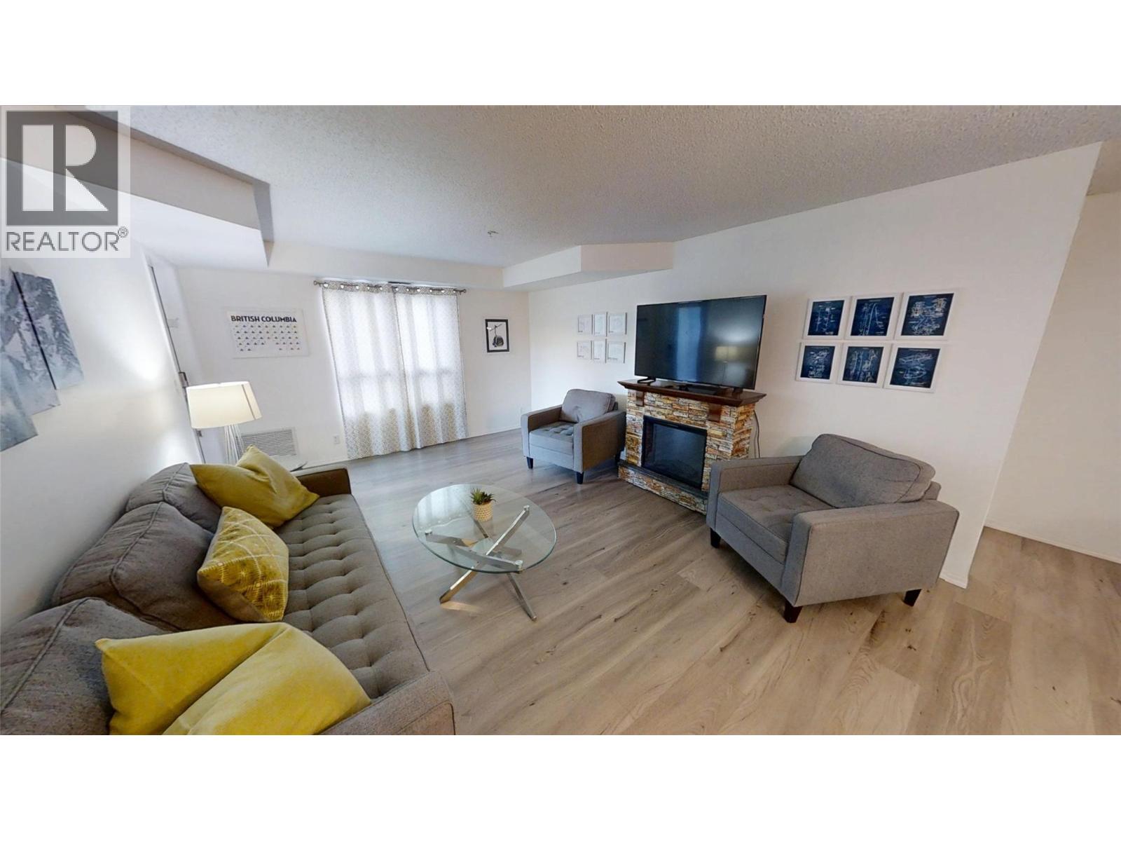 #3117 205 THIRD Avenue - 4
