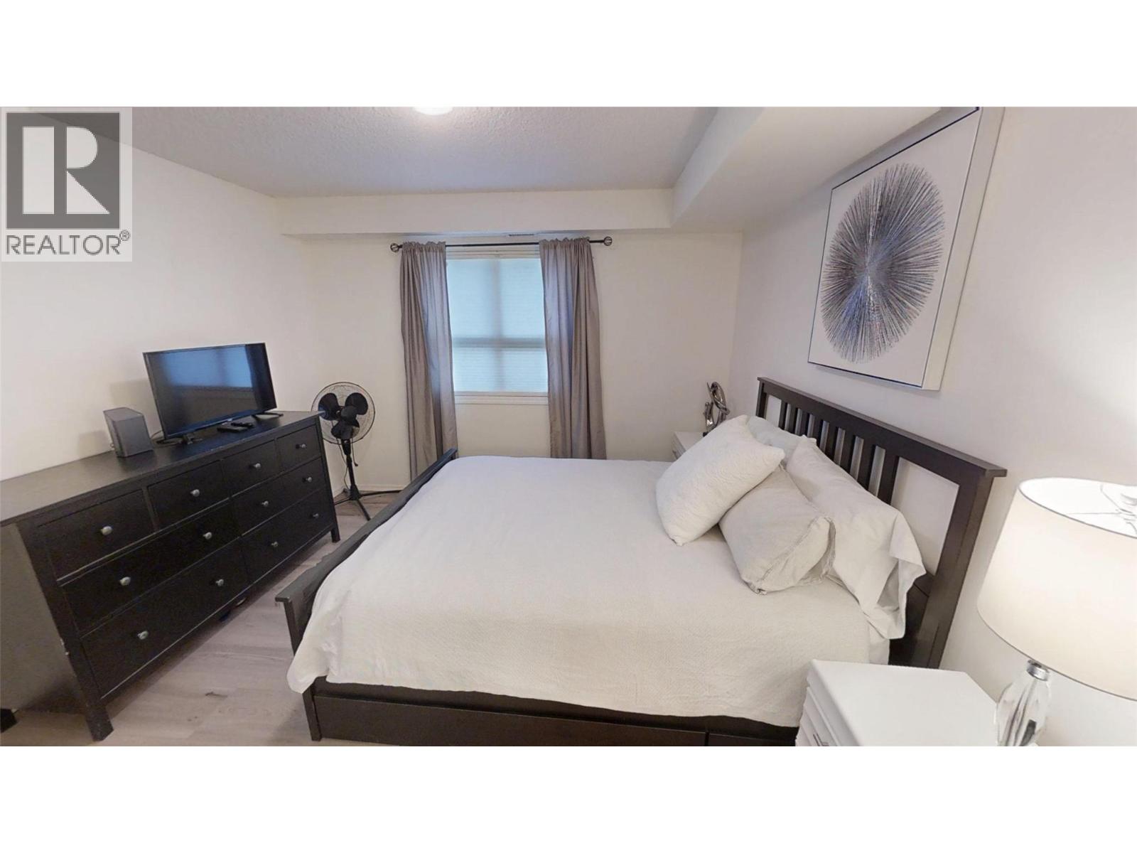 #3117 205 THIRD Avenue - 15