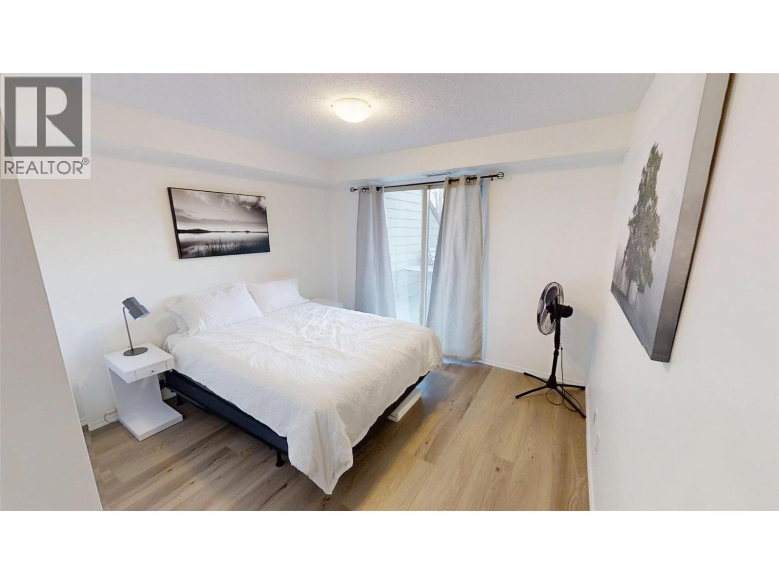 #3117 205 THIRD Avenue - 18