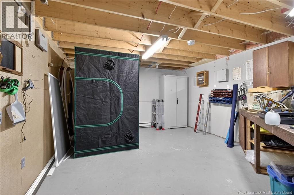 105 Redwood Drive - 43
