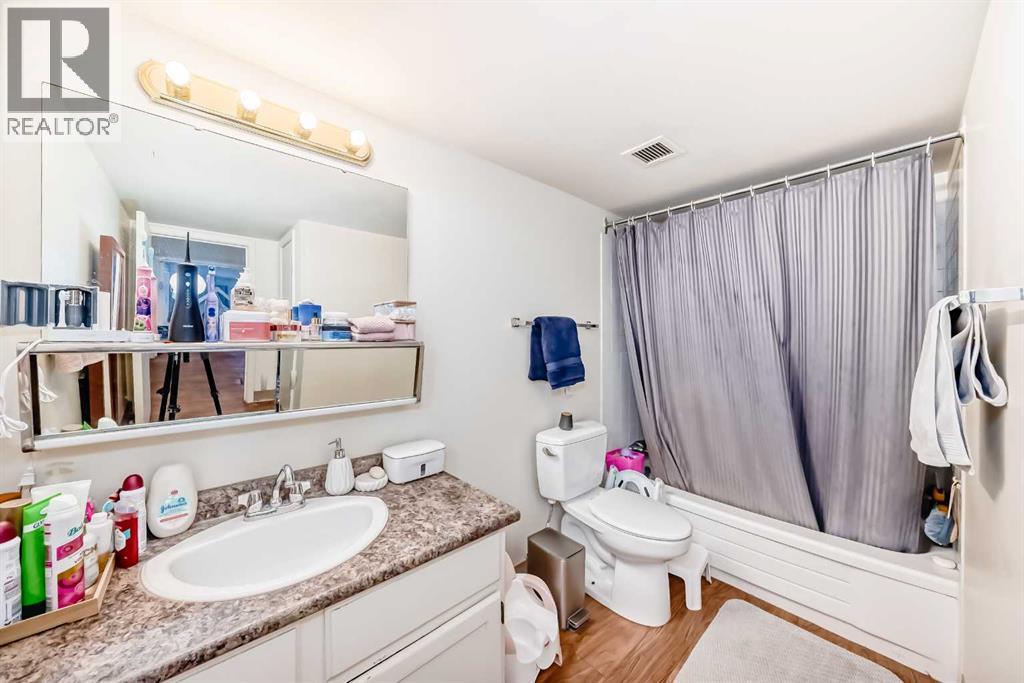 #5212 315 Southampton Drive SW - 23