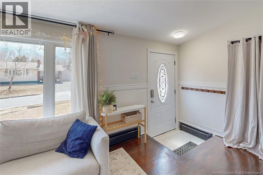 81 McNair Dr - 34