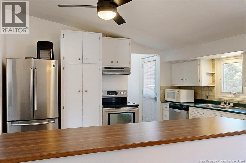 81 McNair Dr - 5