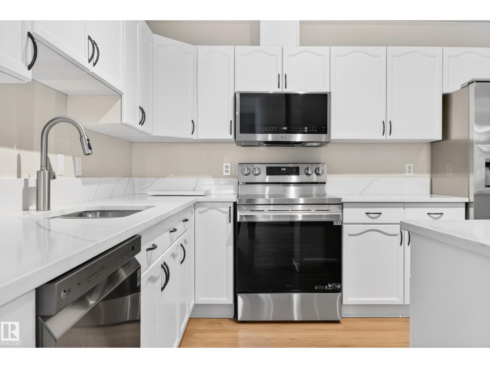 #222 4304 139 AV NW, Edmonton