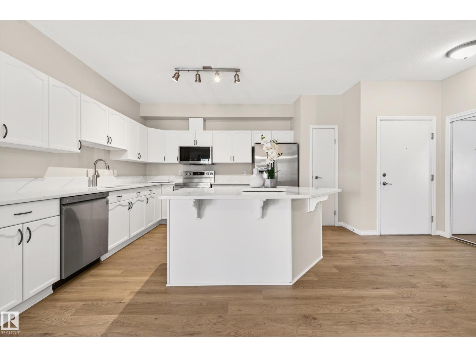 #222 4304 139 AV NW, Edmonton