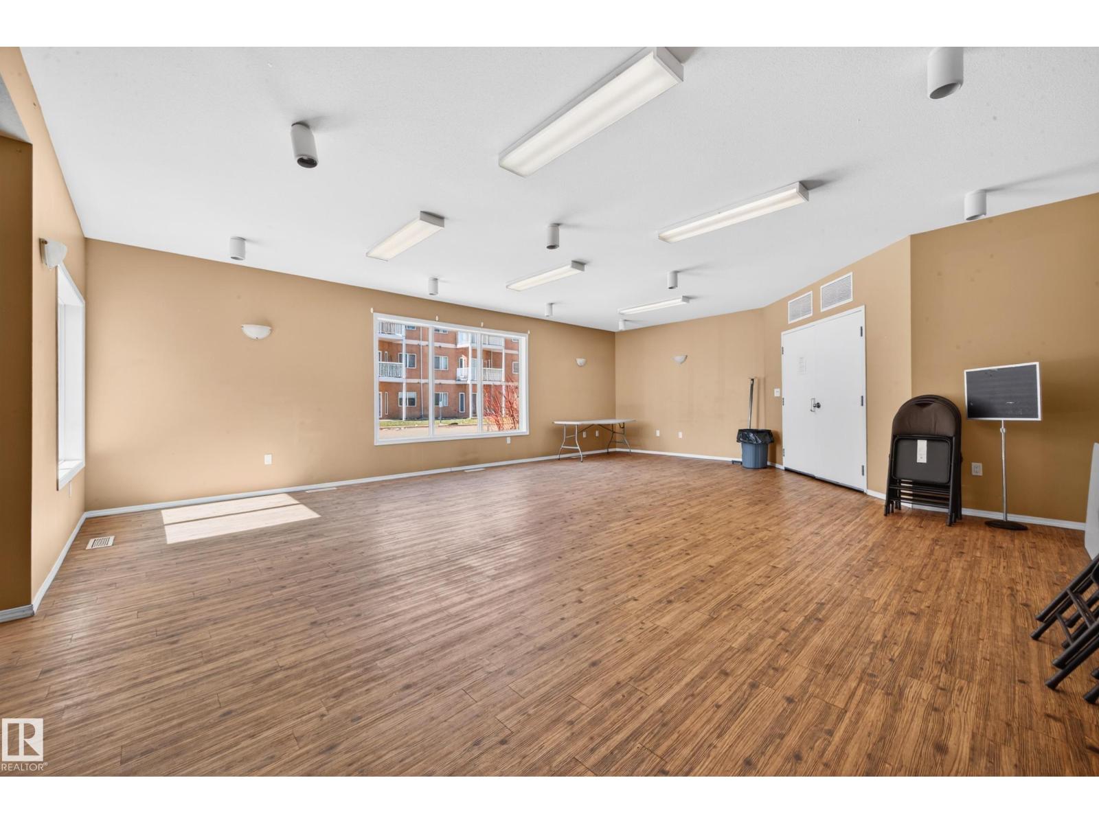 #222 4304 139 AV NW, Edmonton