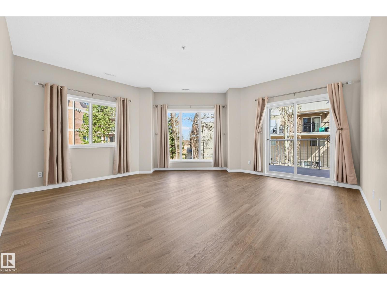 #222 4304 139 AV NW, Edmonton