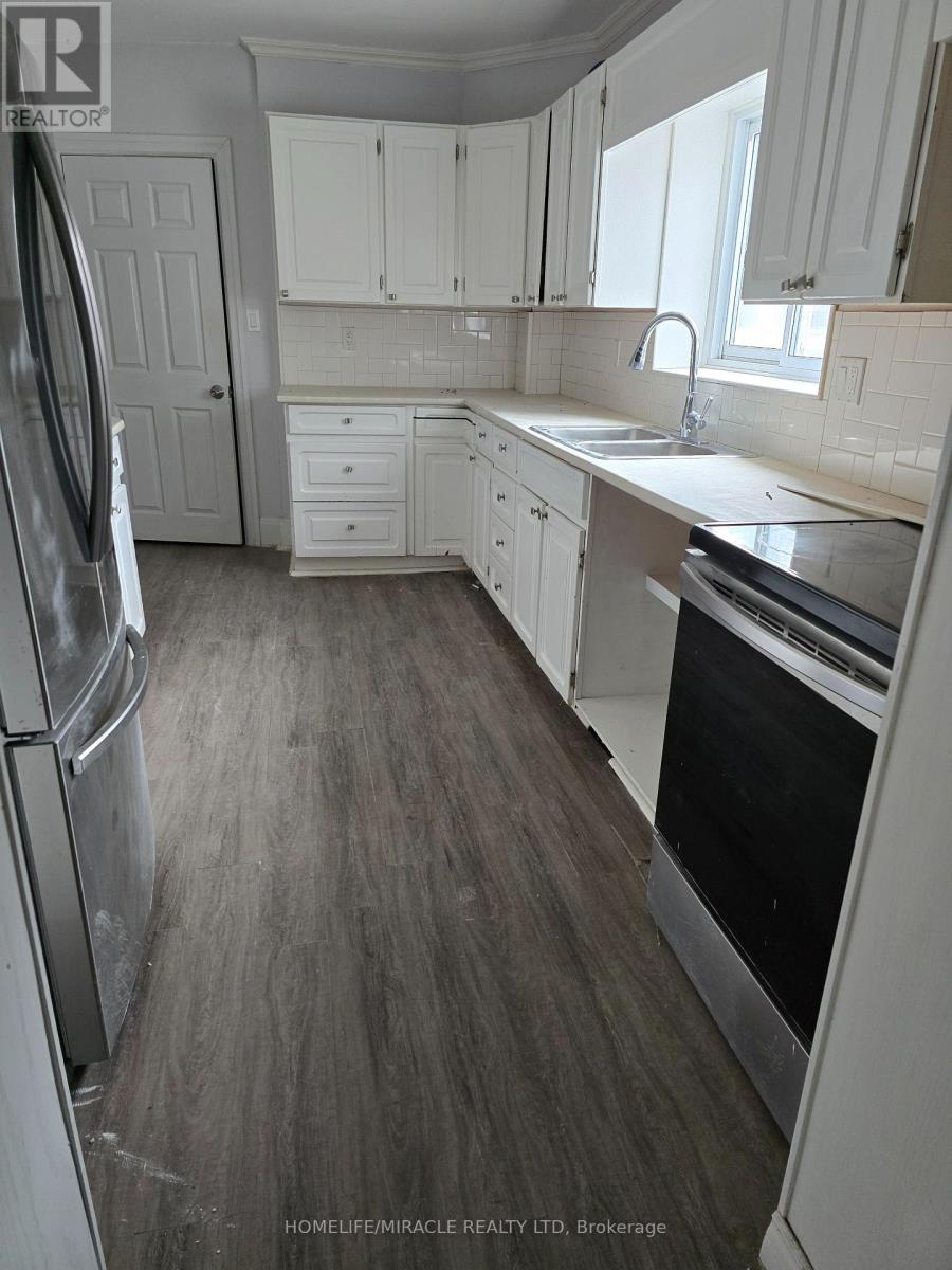83 LIBERTY STREET N - 8