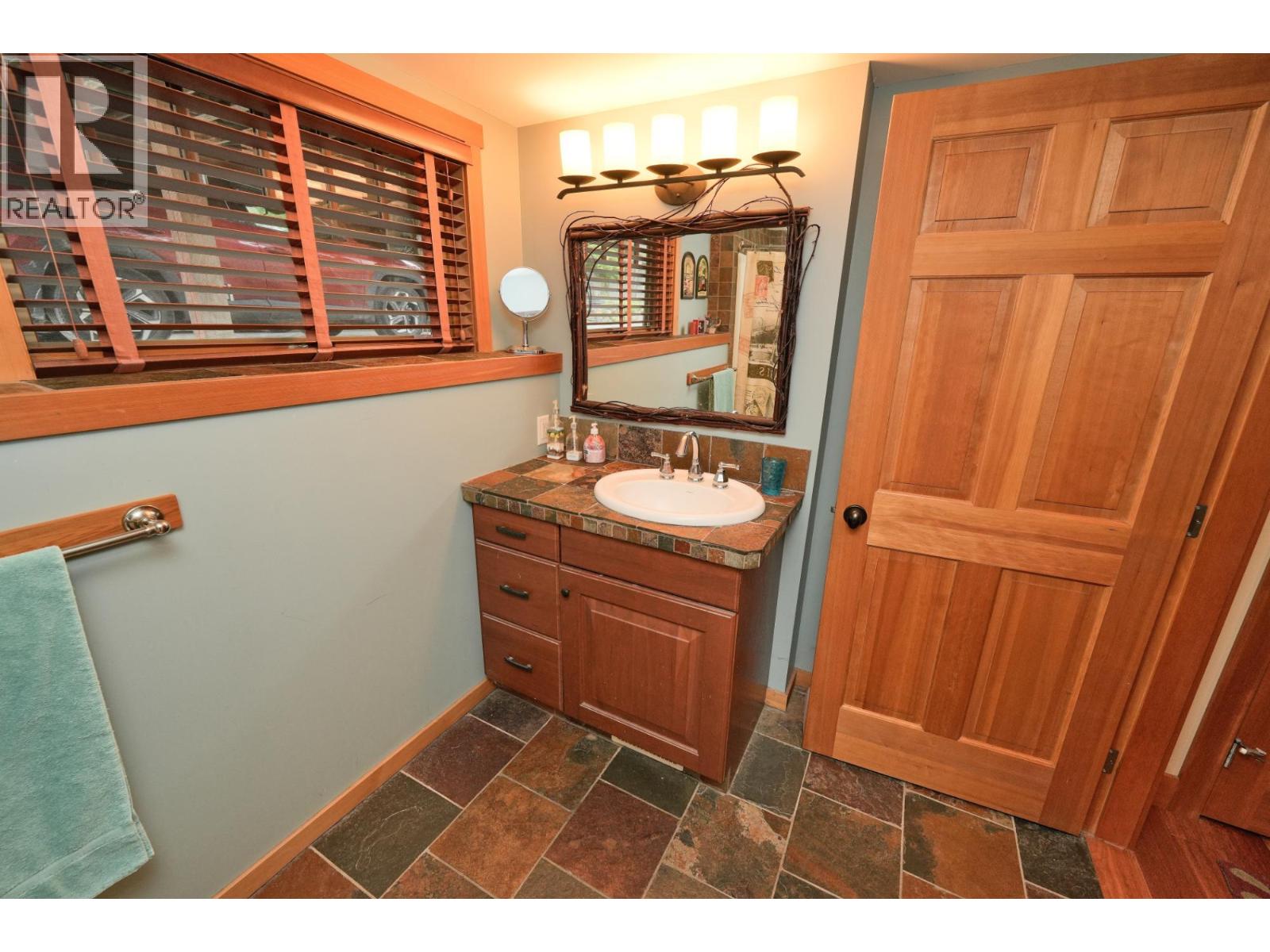 2660 SHOREACRES-GOOSE CREEK Road - 21