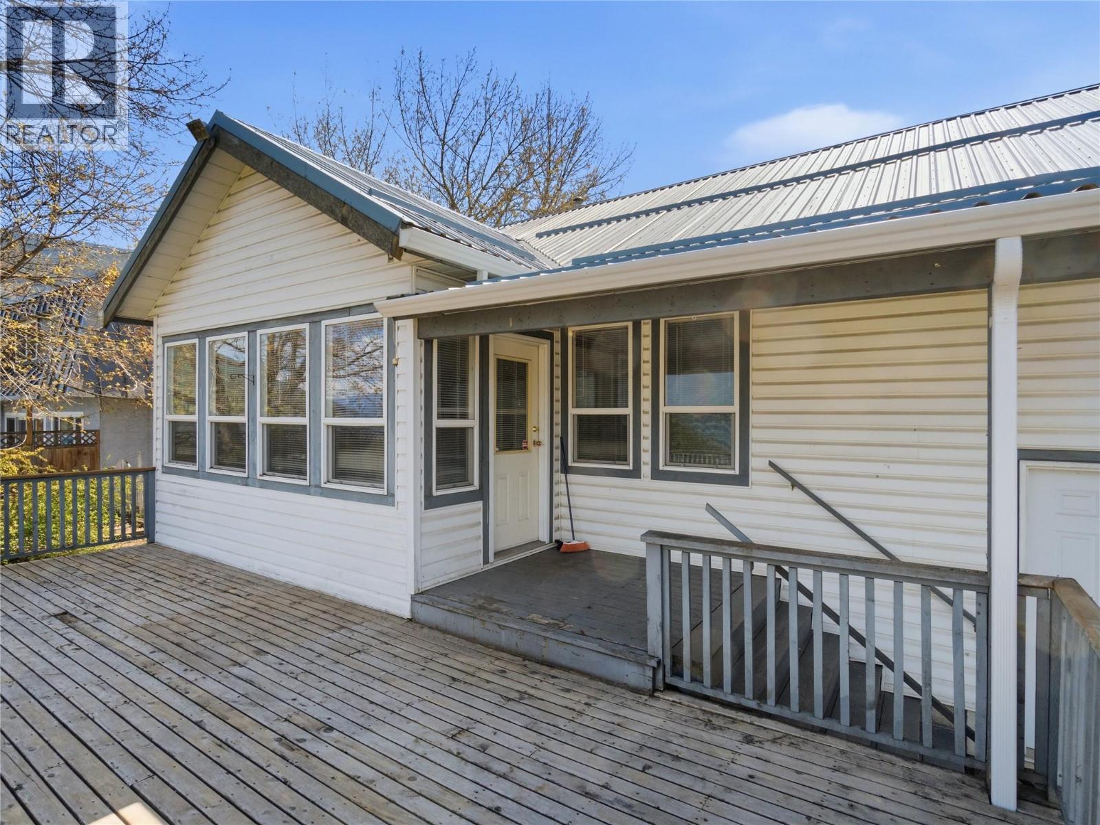 5041 75 Avenue NE - 12