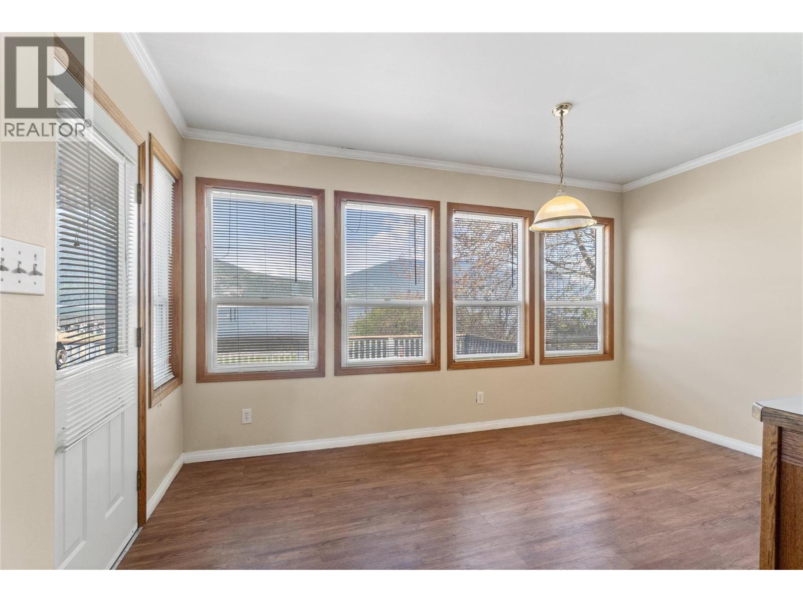  5041 75 Avenue Northeast, Salmon Arm