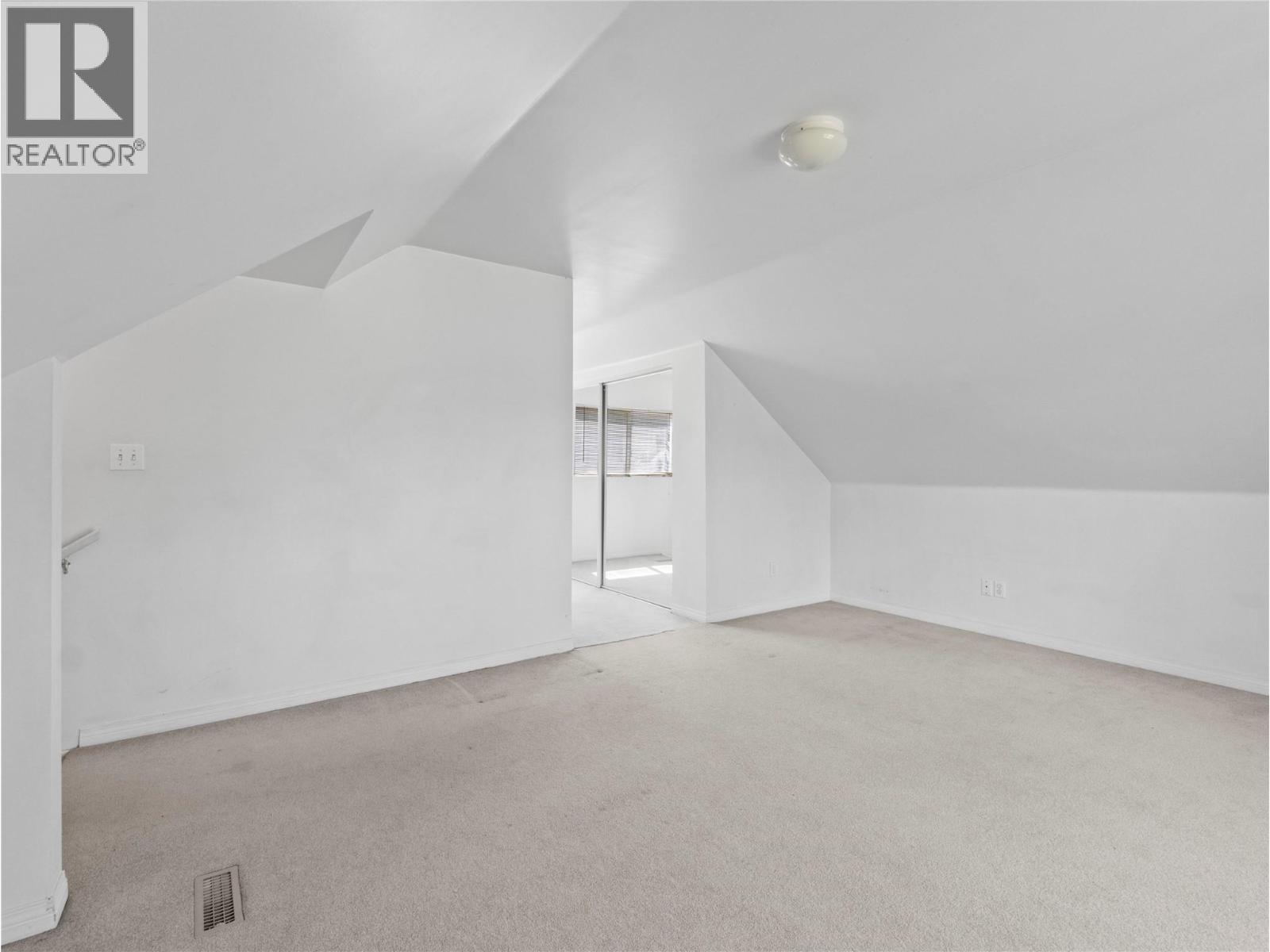 5041 75 Avenue NE - 28