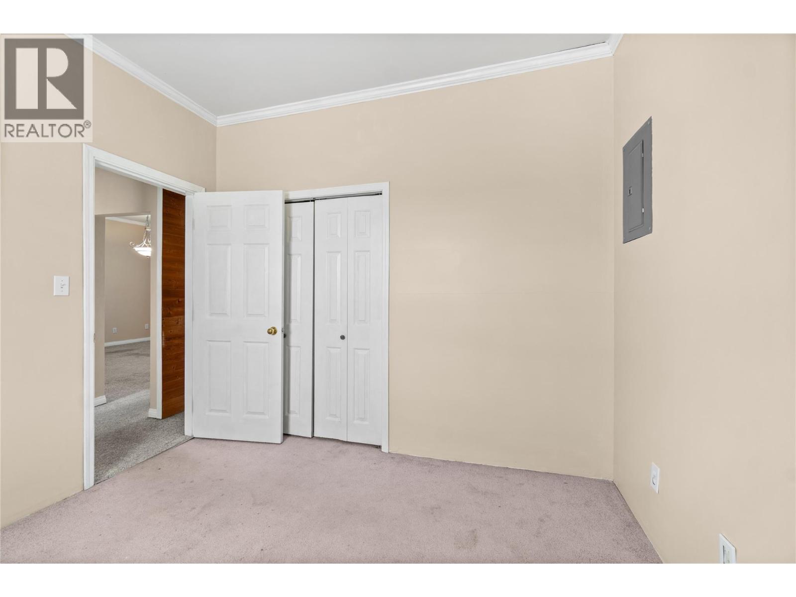  5041 75 Avenue Northeast, Salmon Arm