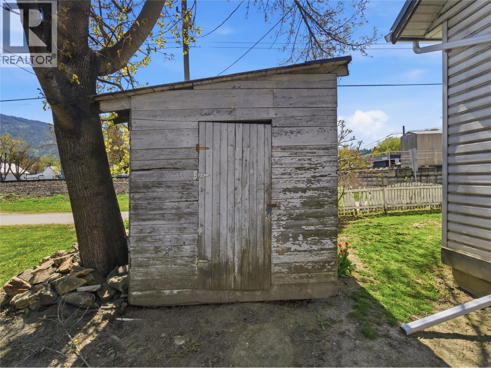 5041 75 Avenue NE - 45