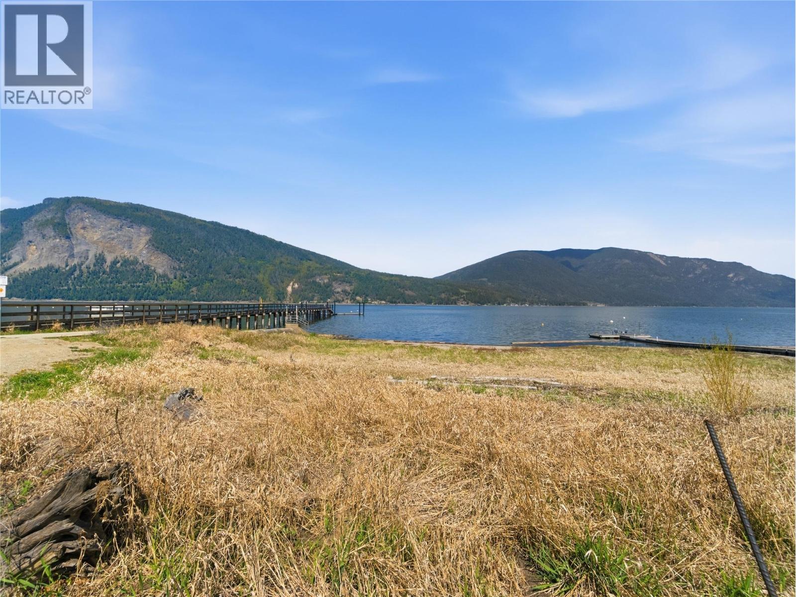  5041 75 Avenue Northeast, Salmon Arm