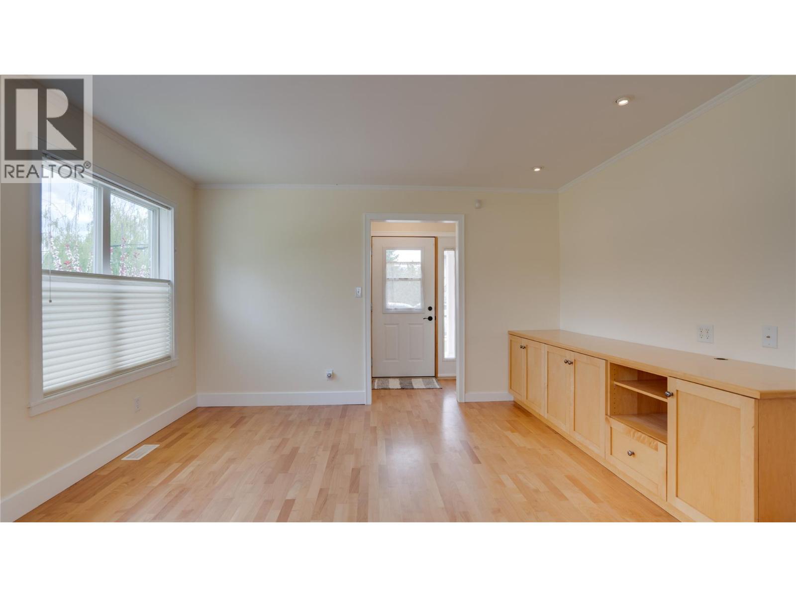 3001 18 Avenue, Vernon