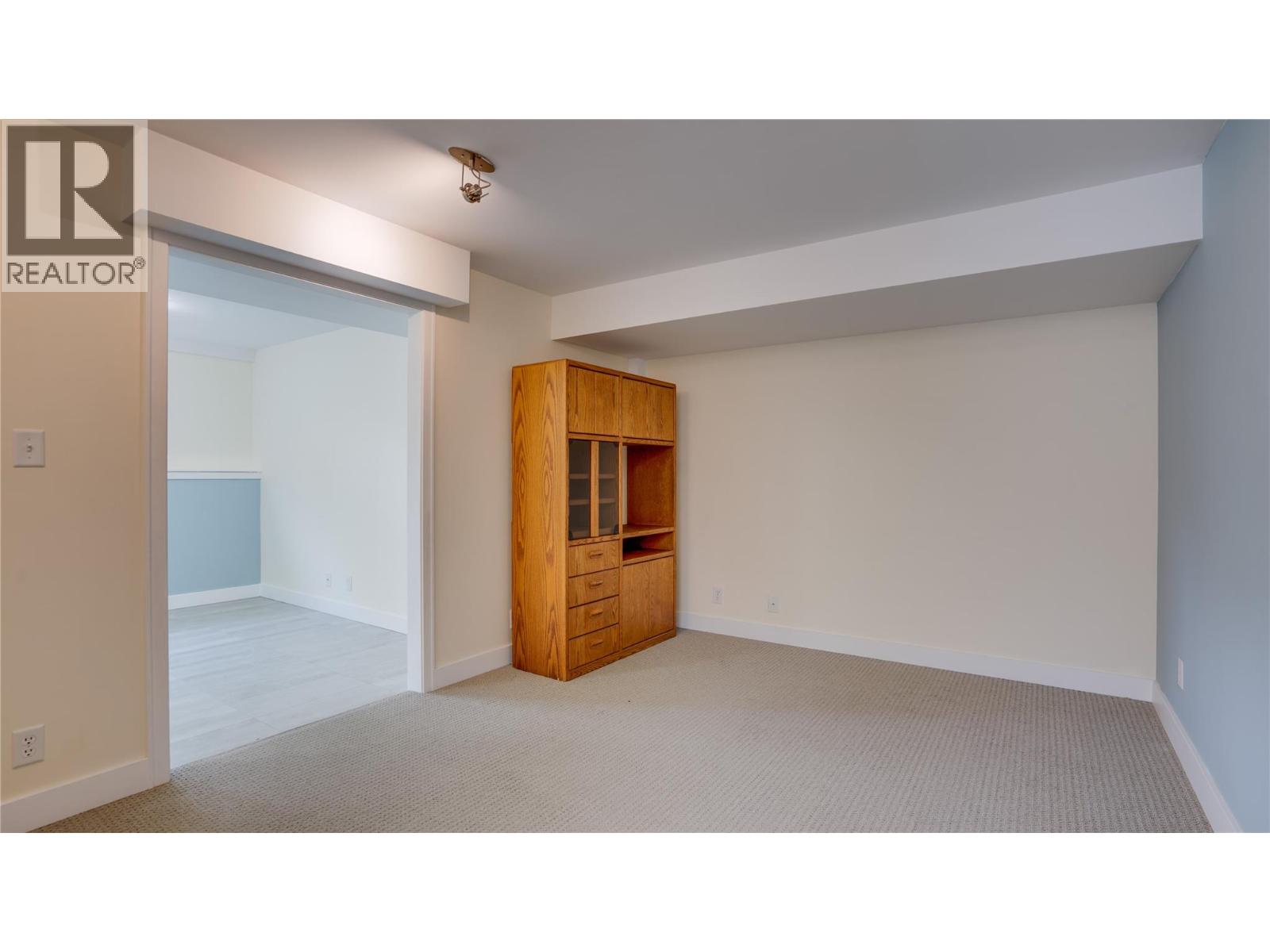 3001 18 Avenue, Vernon