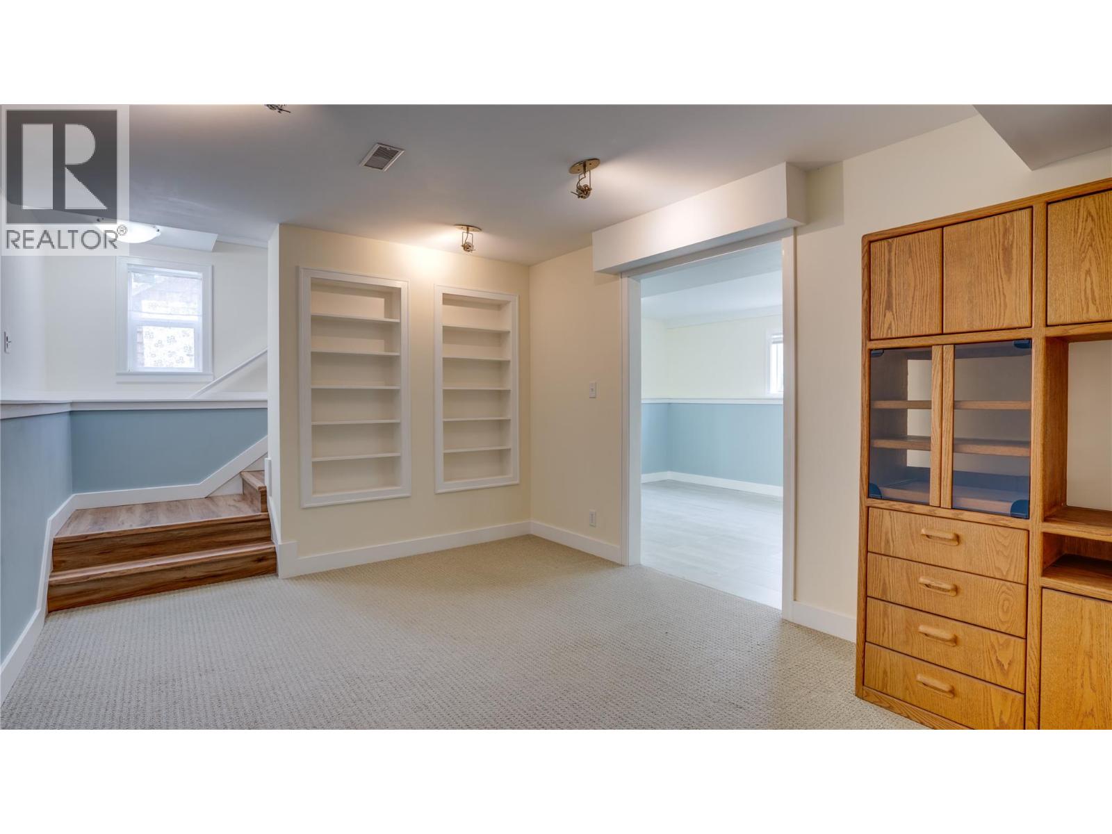 3001 18 Avenue, Vernon