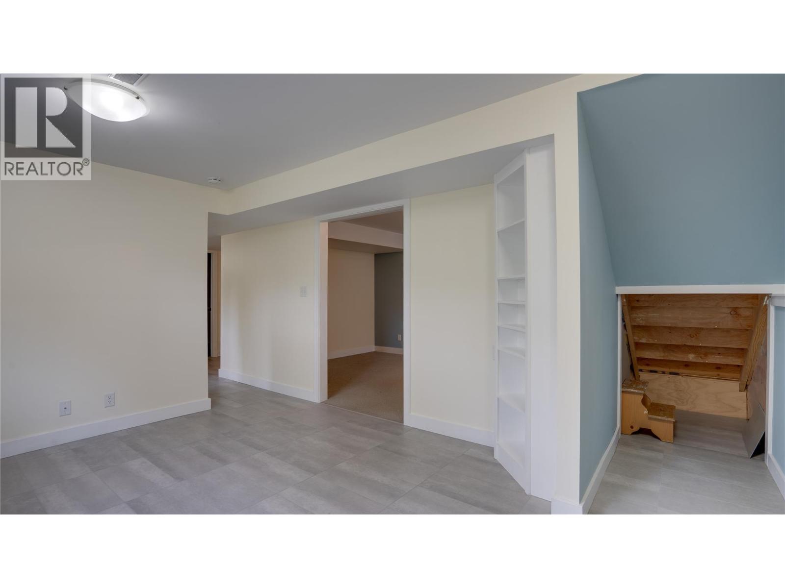 3001 18 Avenue, Vernon