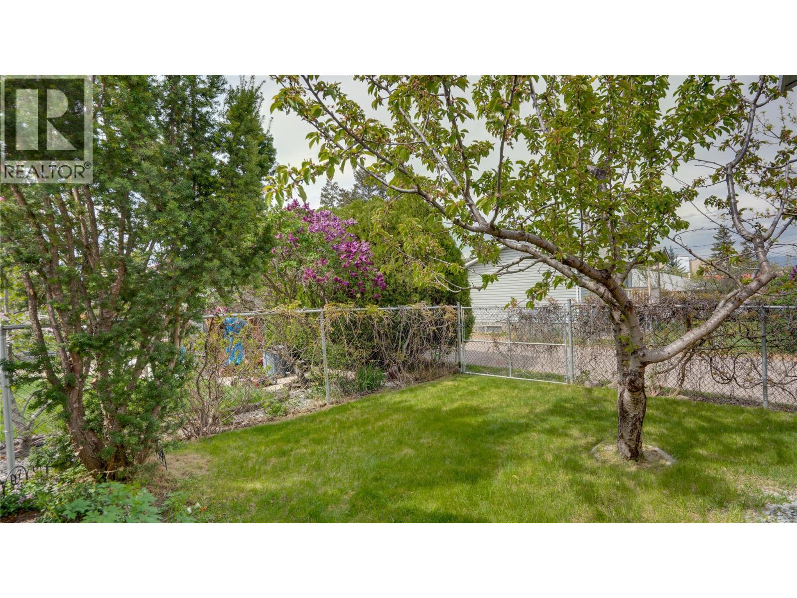 3001 18 Avenue, Vernon