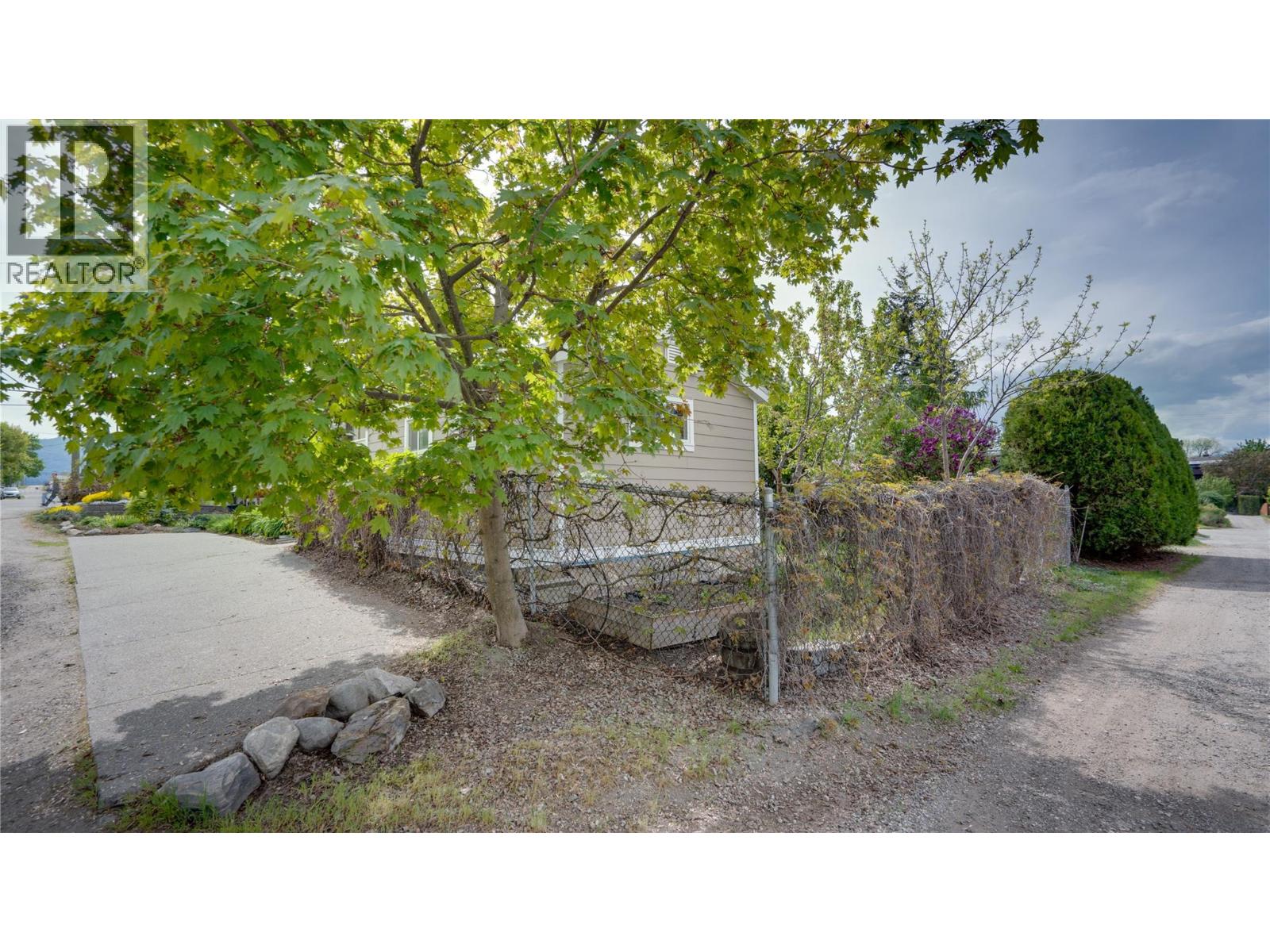 3001 18 Avenue, Vernon