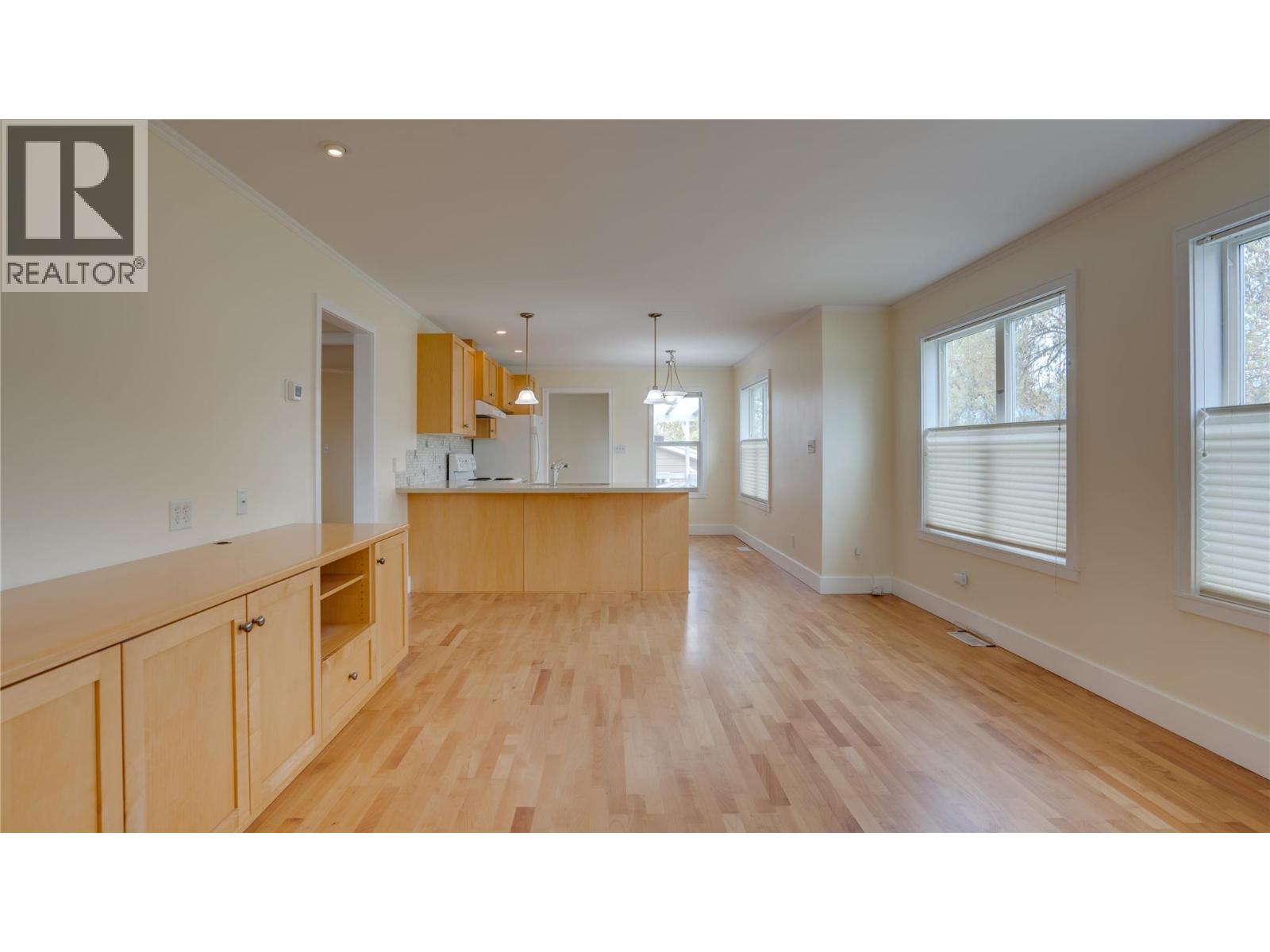3001 18 Avenue, Vernon