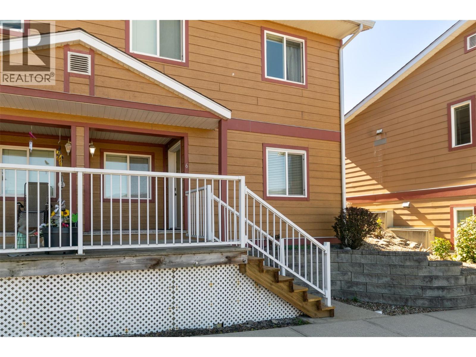 #6 1070 1 Street SE - 16