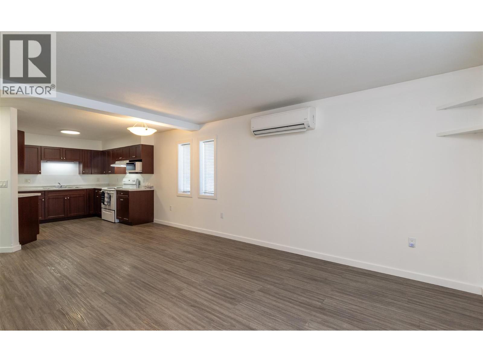 #6 1070 1 Street SE - 6